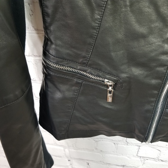 Wilson's Black Rivet faux leather scuba size small - Picture 2 of 8